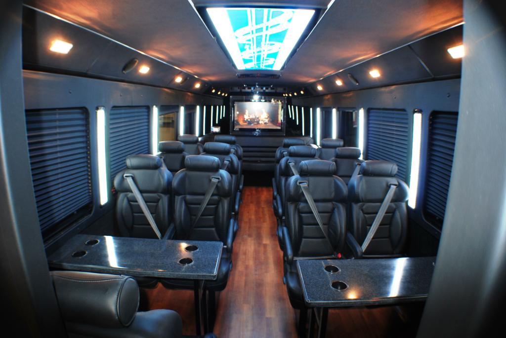 charter bus rental Chicago Illinois